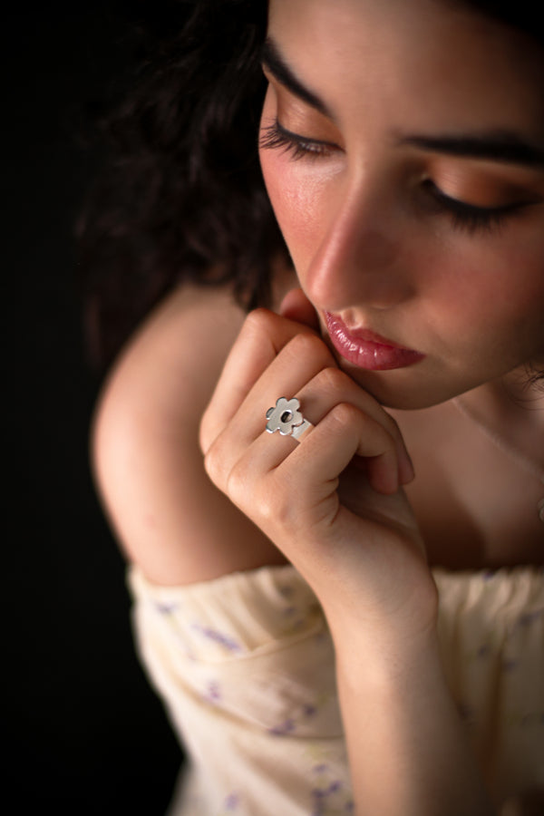 ANILLO DE PLATA CON FLOR