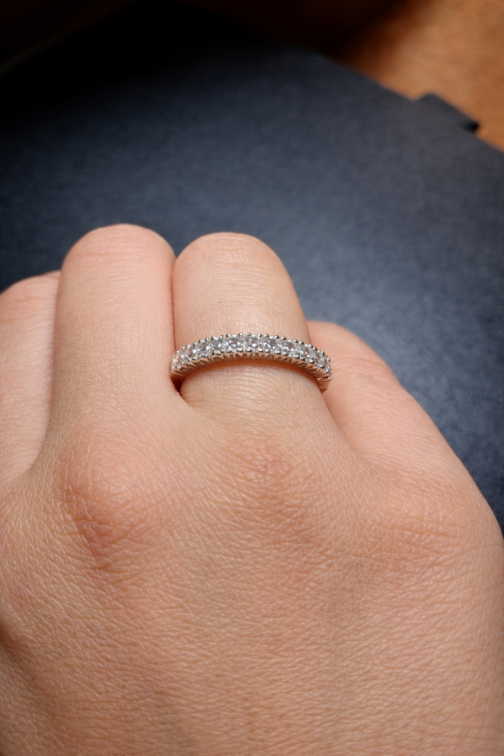 ANILLO DE PLATA Y CIRCONITAS
